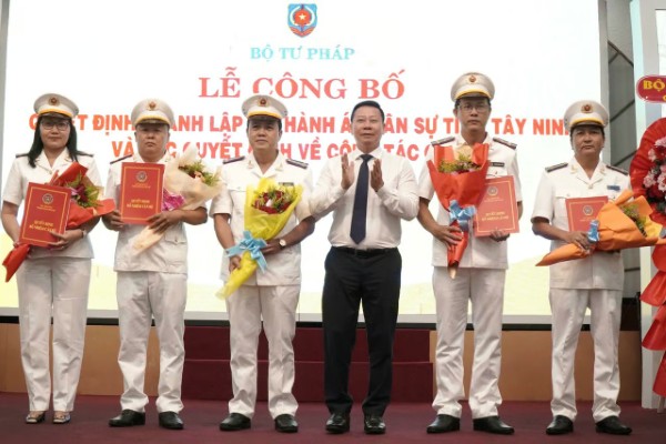 Thứ trưởng Nguyễn Thanh Ngọc trao quyết định bổ nhiệm Trưởng THADS tỉnh Tây Ninh